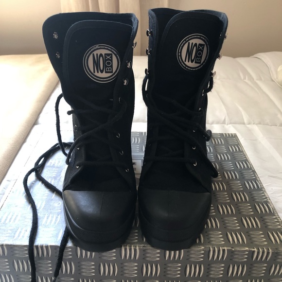NoBox Black Heeled High-Top Sneaker Booties from the 1990’s. Size 37 - Picture 2 of 6